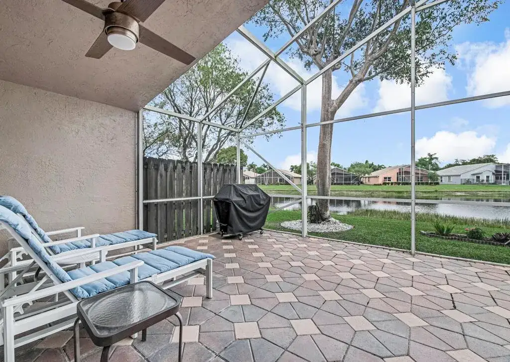 8075 Duomo Circle, Boynton Beach FL 33472 photo 2