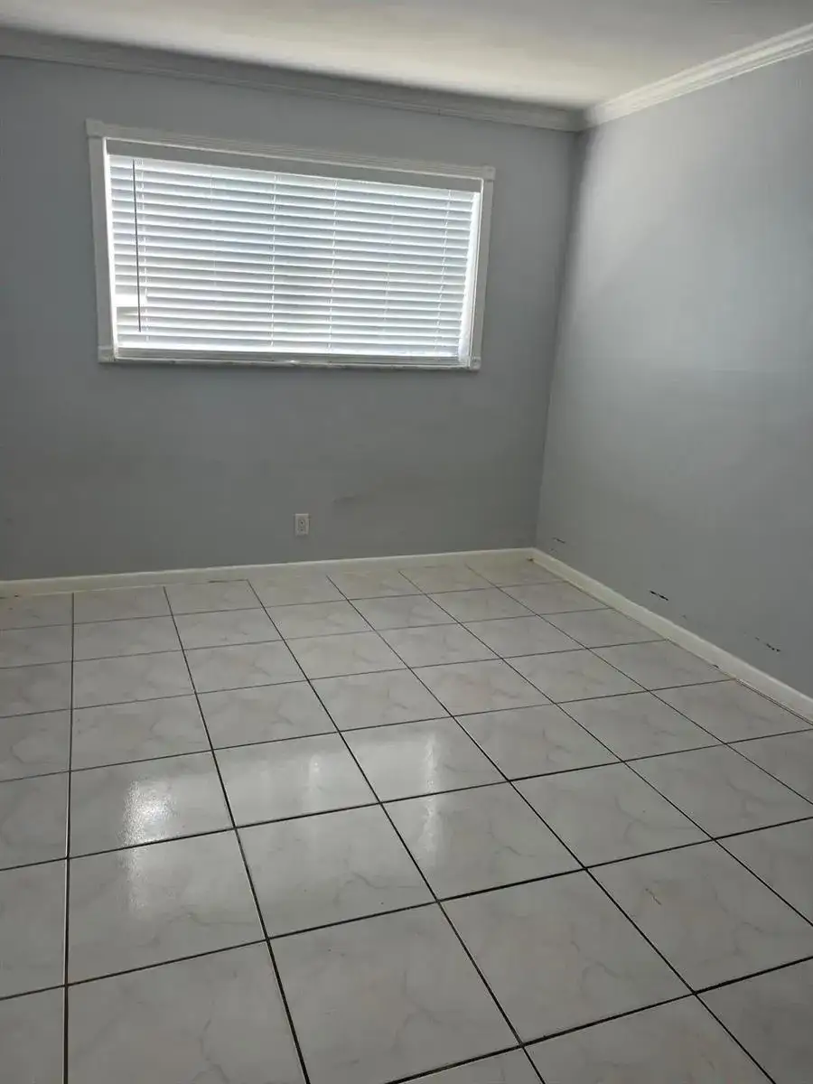 4051 NE 13th Avenue # 3, Oakland Park FL 33334 photo 3