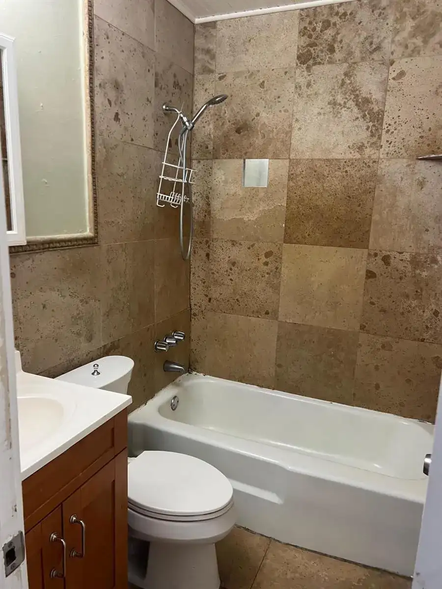 4051 NE 13th Avenue # 3, Oakland Park FL 33334 photo 5