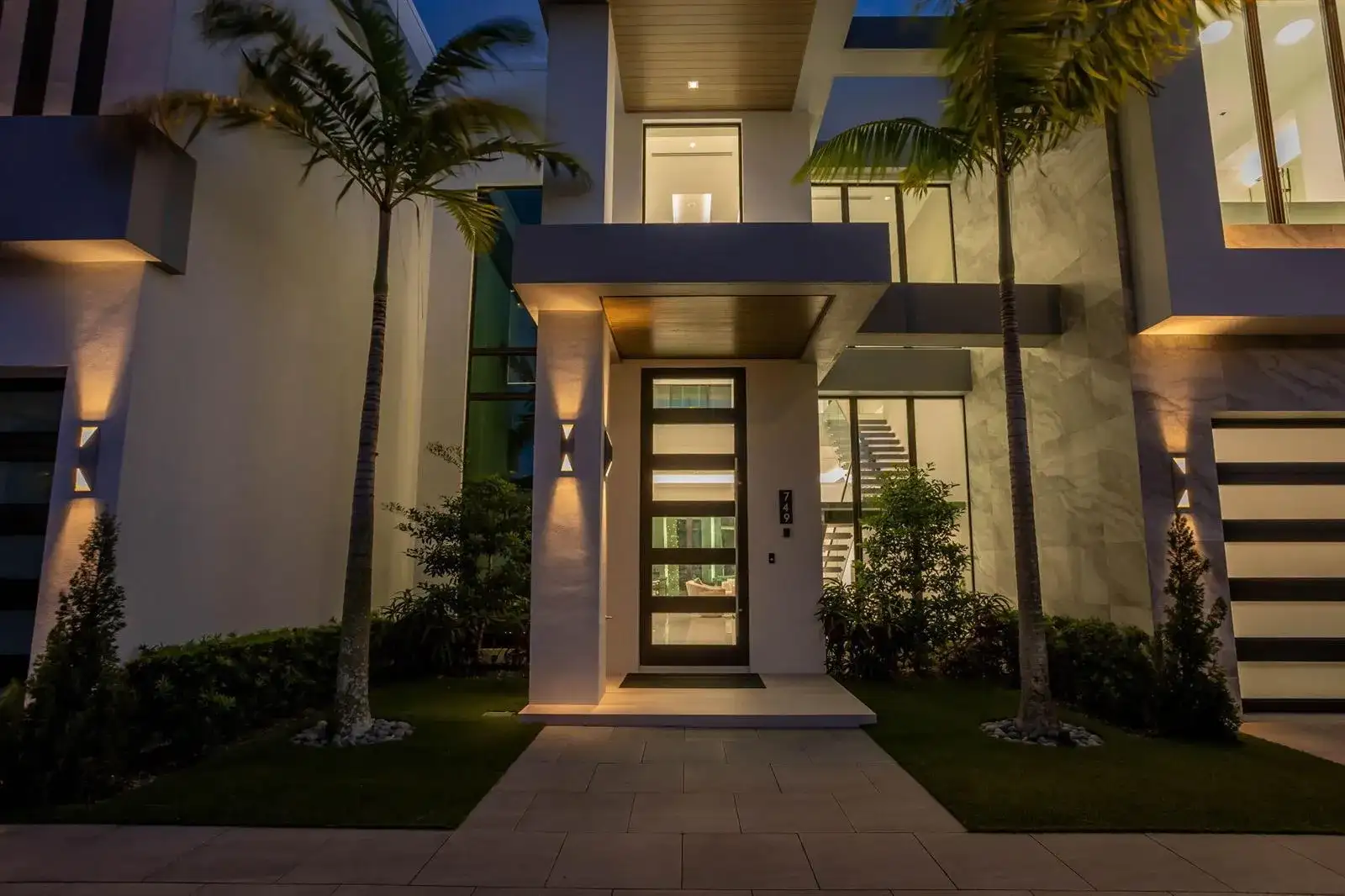 749 Bamboo Drive, Boca Raton FL 33432 photo 4