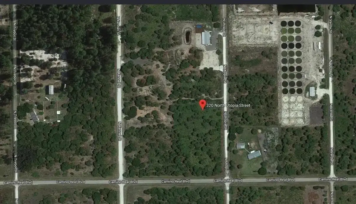 320 N Utopia Street, Clewiston FL 33440 photo 2