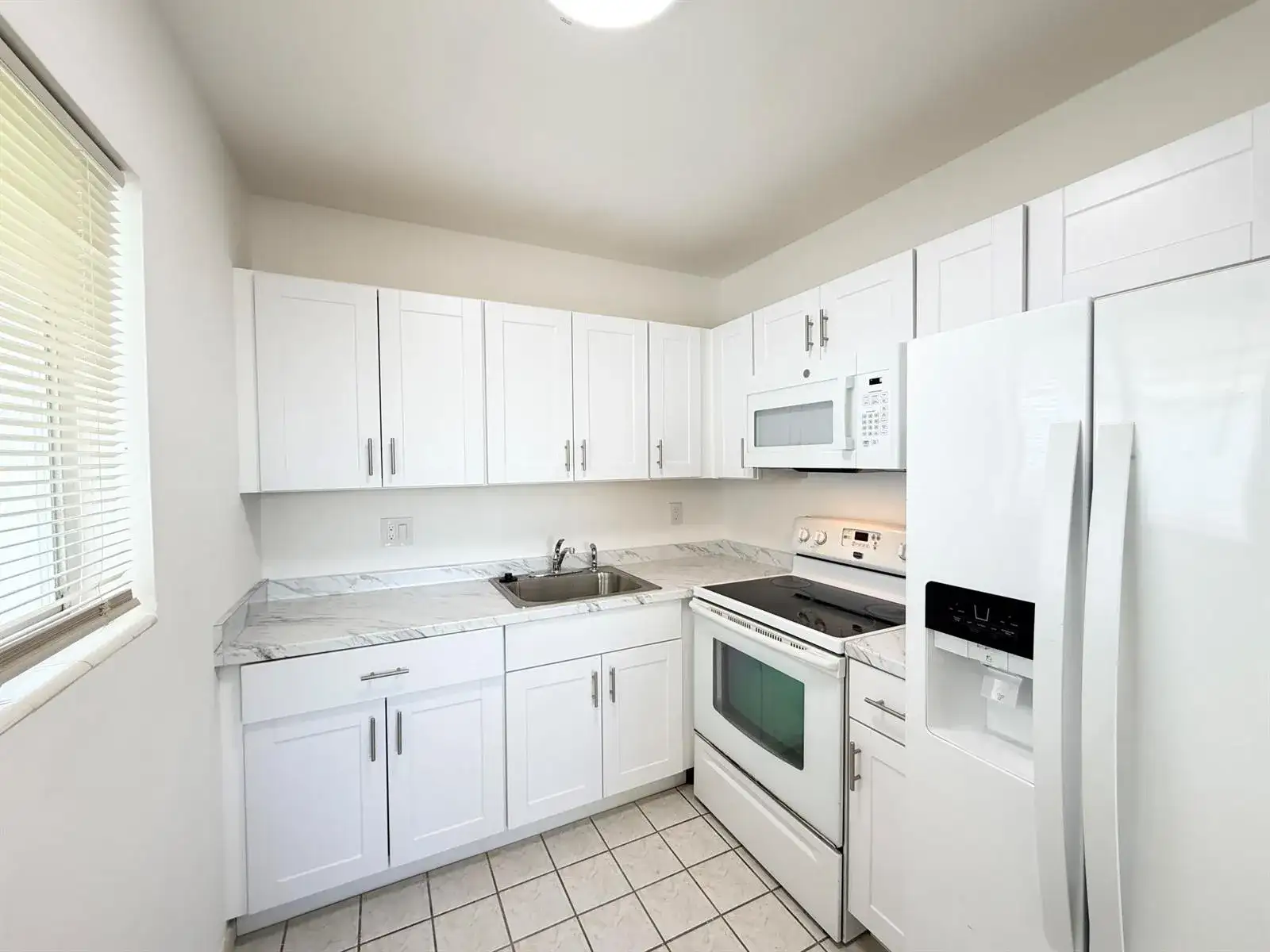 3402 Cynthia Lane # 205, FL 33461 photo 3