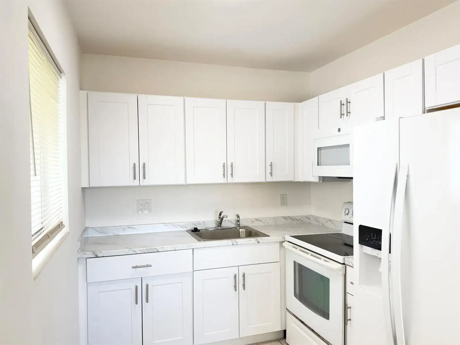 3402 Cynthia Lane # 205, FL 33461 photo 5