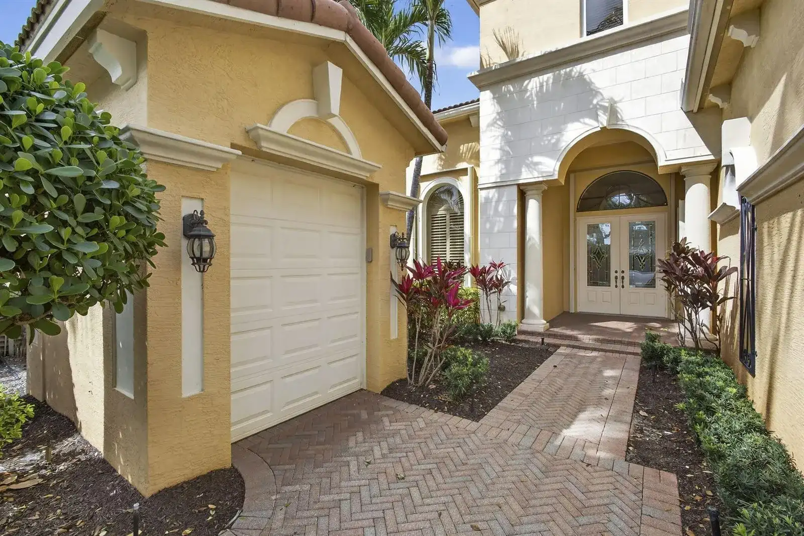 142 Viera Drive, Palm Beach Gardens FL 33418 photo 5