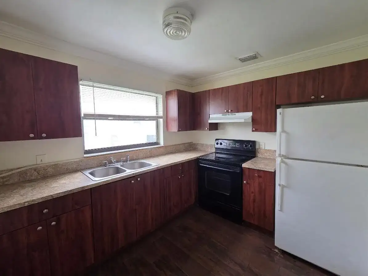 3762 Mil Race Court, FL 33463 photo 5