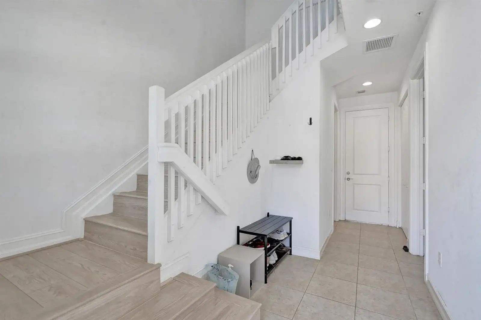 11621 SW 13th Court, Pembroke Pines FL 33025 photo 2