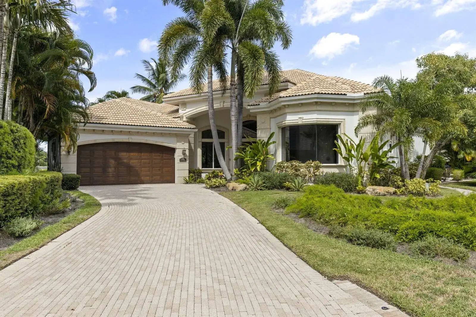 2435 Snook Trail, Palm Beach Gardens FL 33410 photo 2