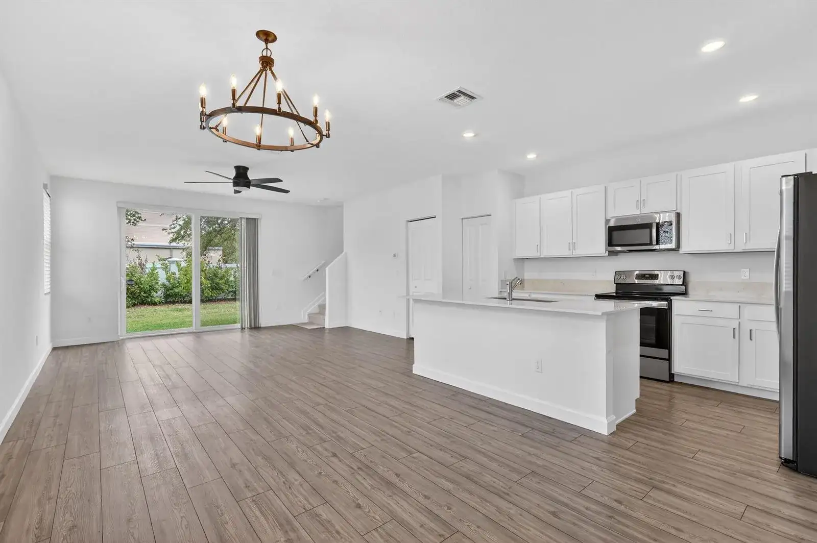 211 SE Woodbark Street, Port St. Lucie FL 34984 photo 2