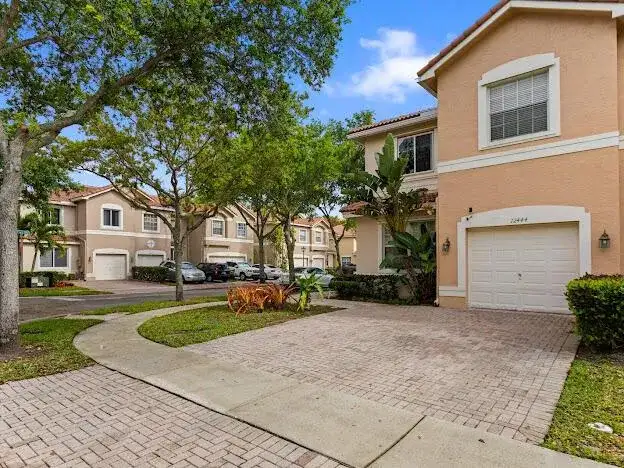 12444 SW 42nd Street, Miramar FL 33027 photo 3