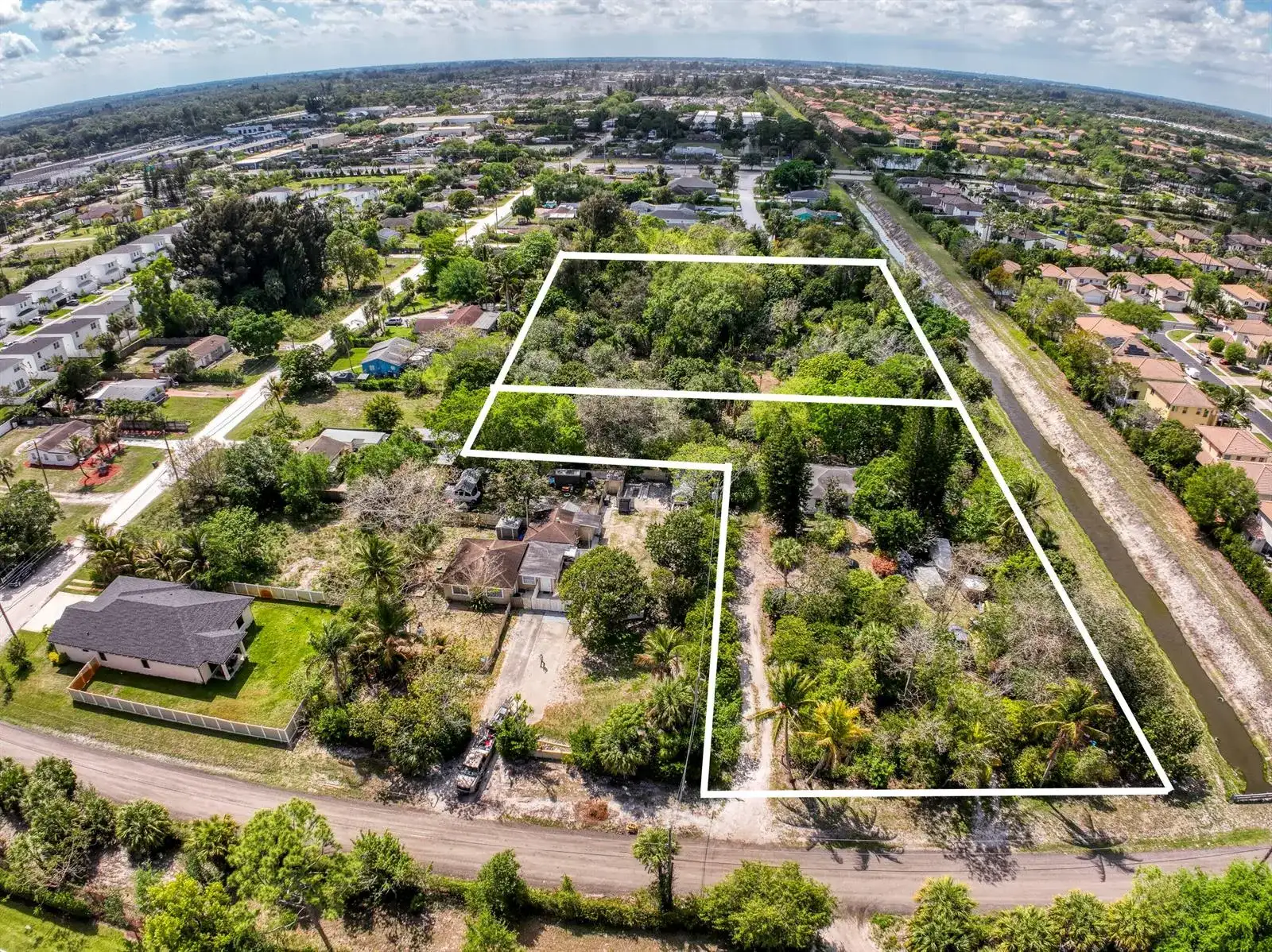 470 63rd Trail N, West Palm Beach FL 33413 photo 2
