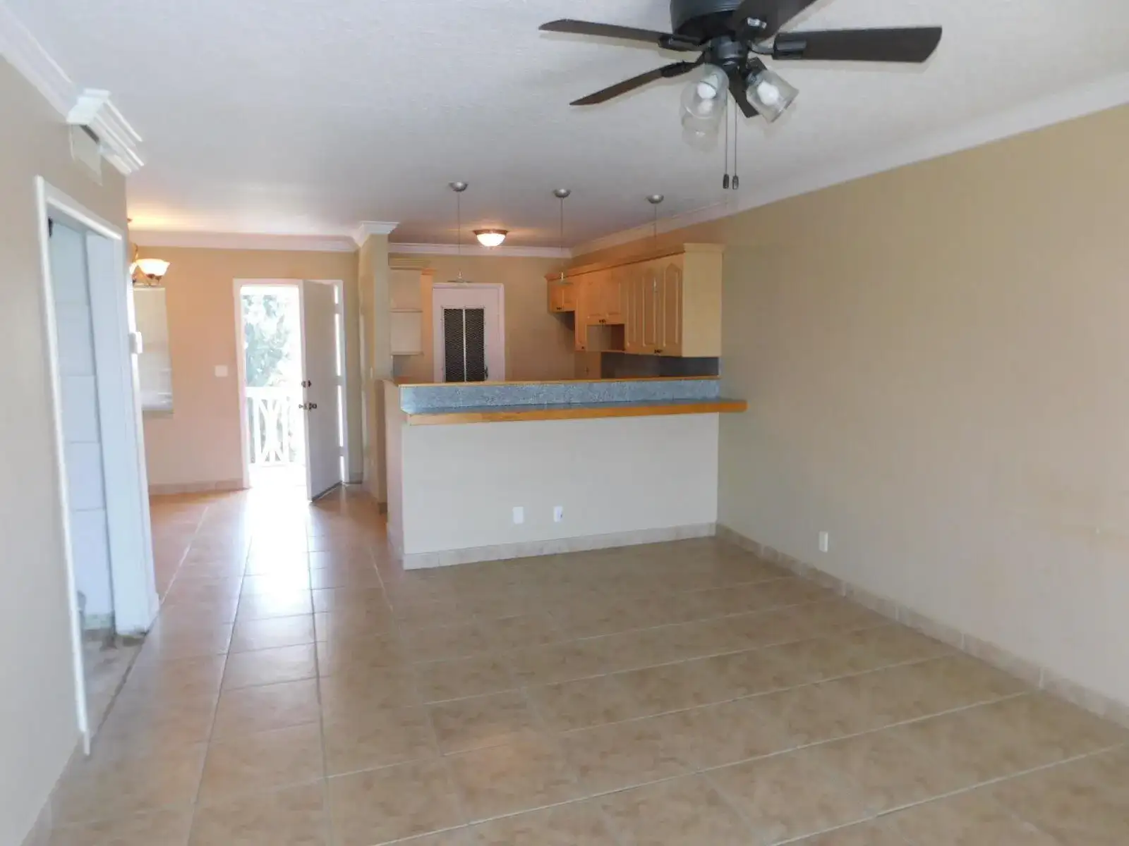 4770 NW 10 Court NW # 306, Plantation FL 33313 photo 2