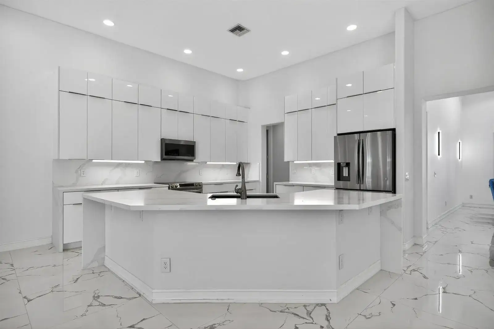 14780 Horseshoe Trace, Wellington FL 33414 photo 2