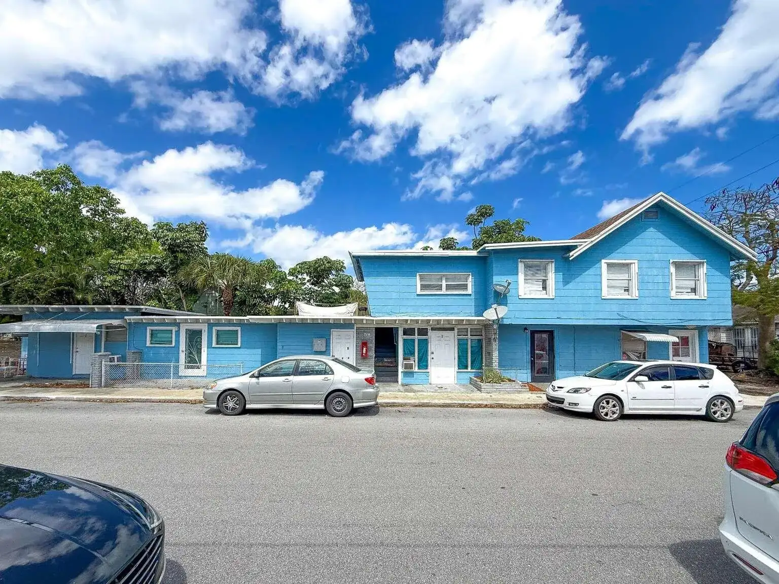 714 N 4th Ave Avenue N, FL 33460 photo 2