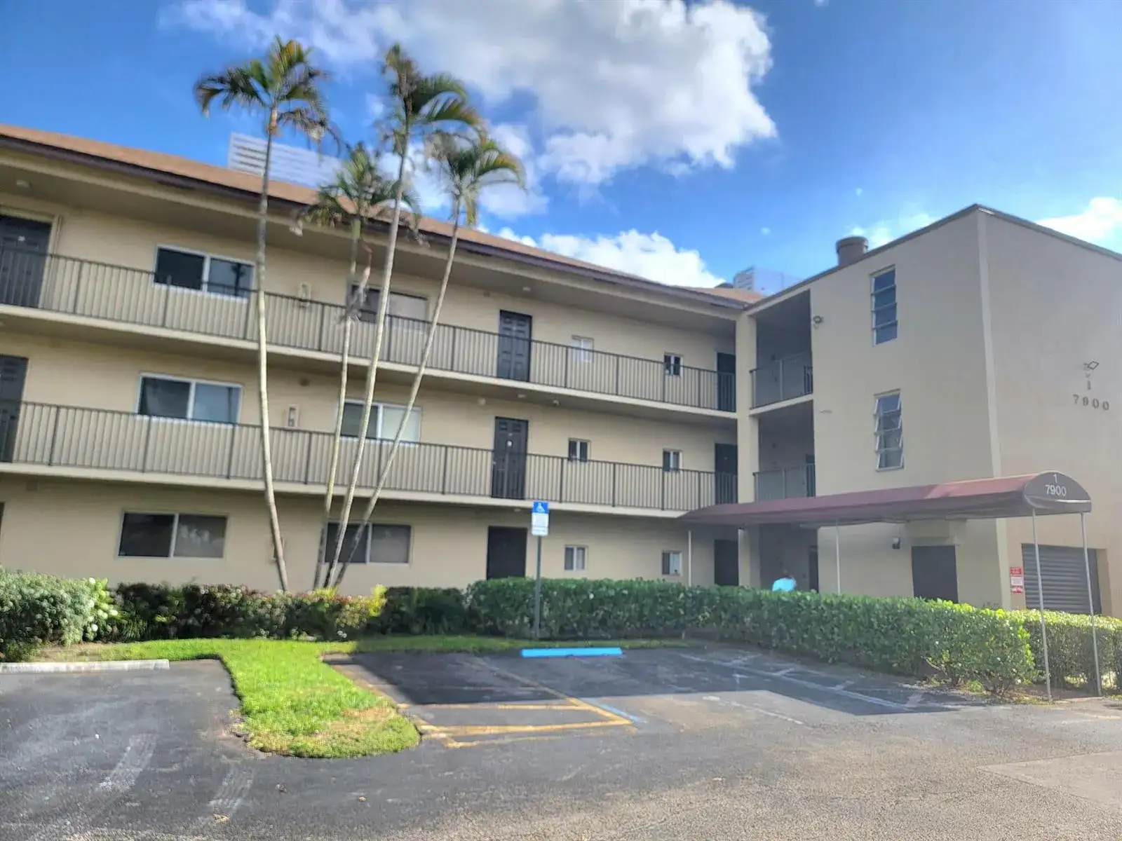7900 NW 50th Street # 304, Lauderhill FL 33351 photo 3