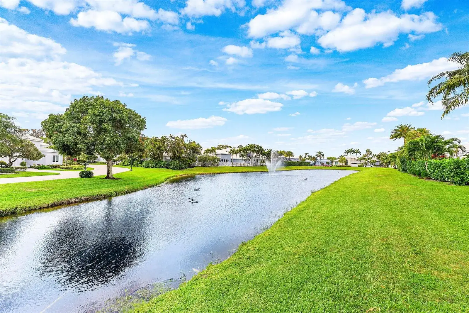 5863 Waterford, Boca Raton FL 33496 photo 2