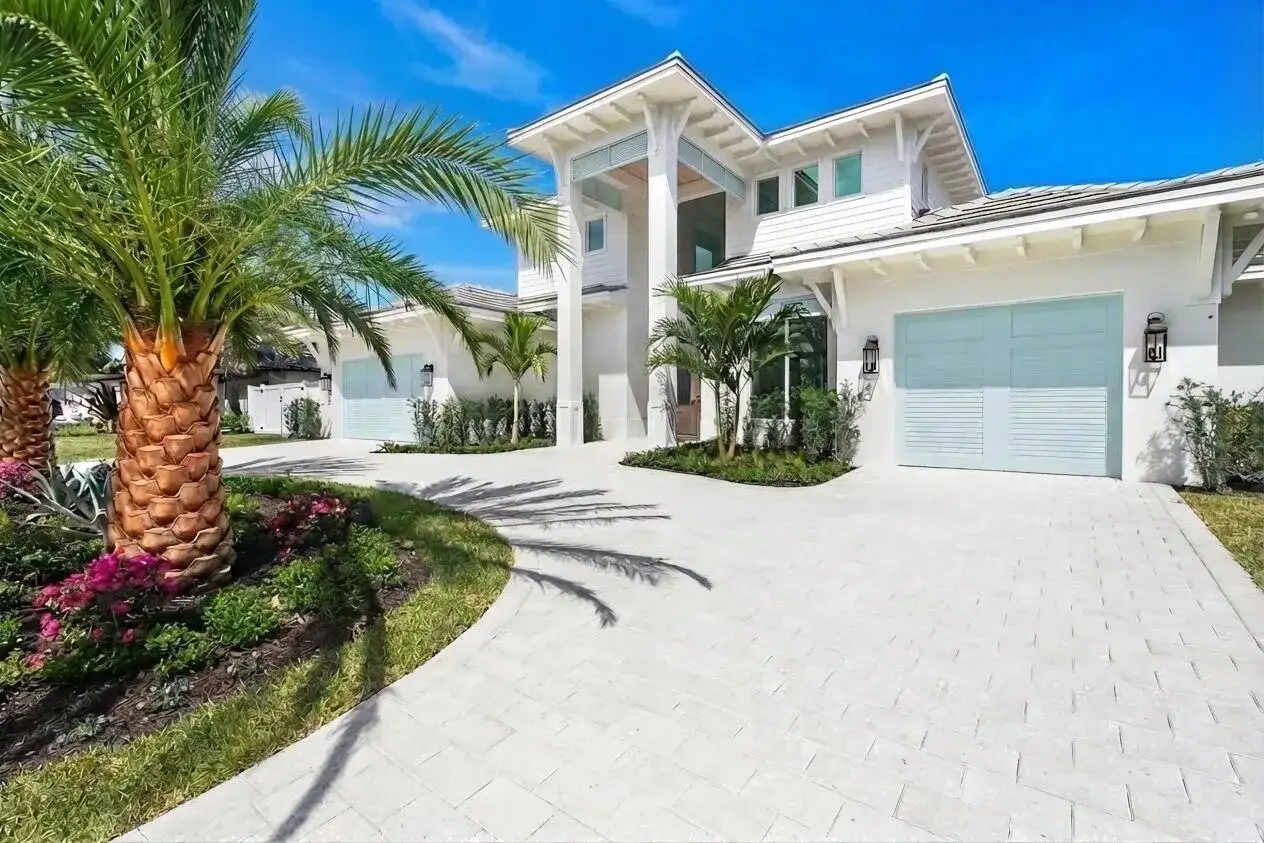 192 River Drive, Jupiter FL 33469 photo 2