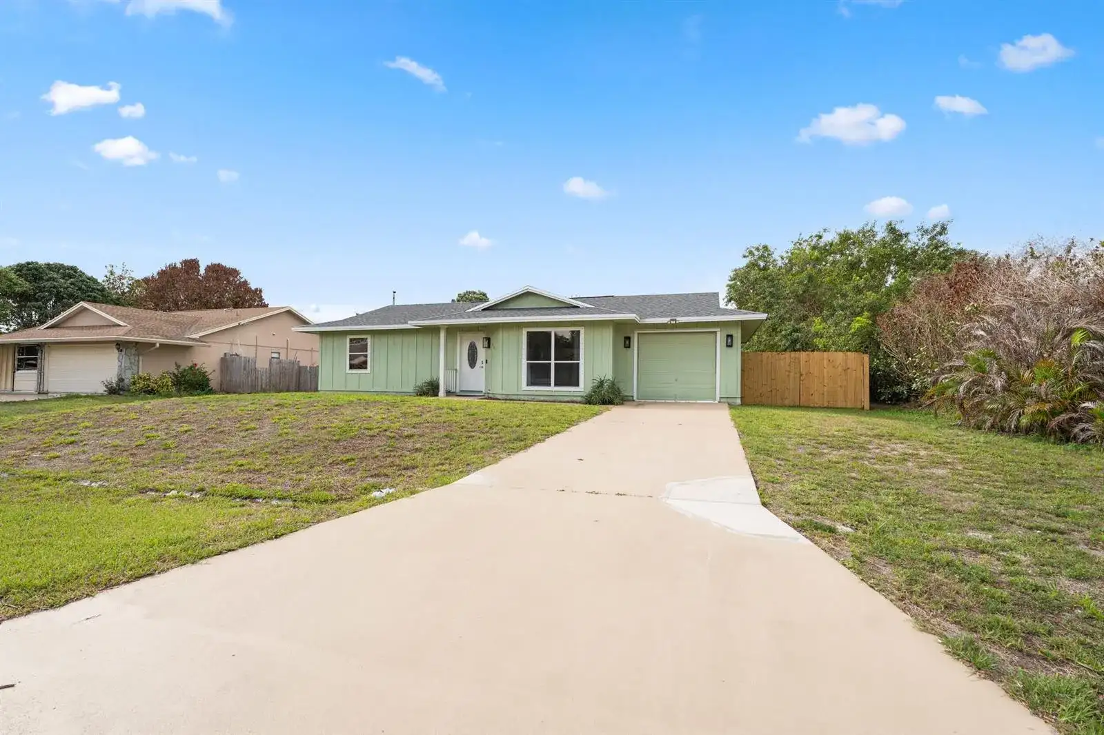 452 SW David Terrace, Port St. Lucie FL 34953 photo 2