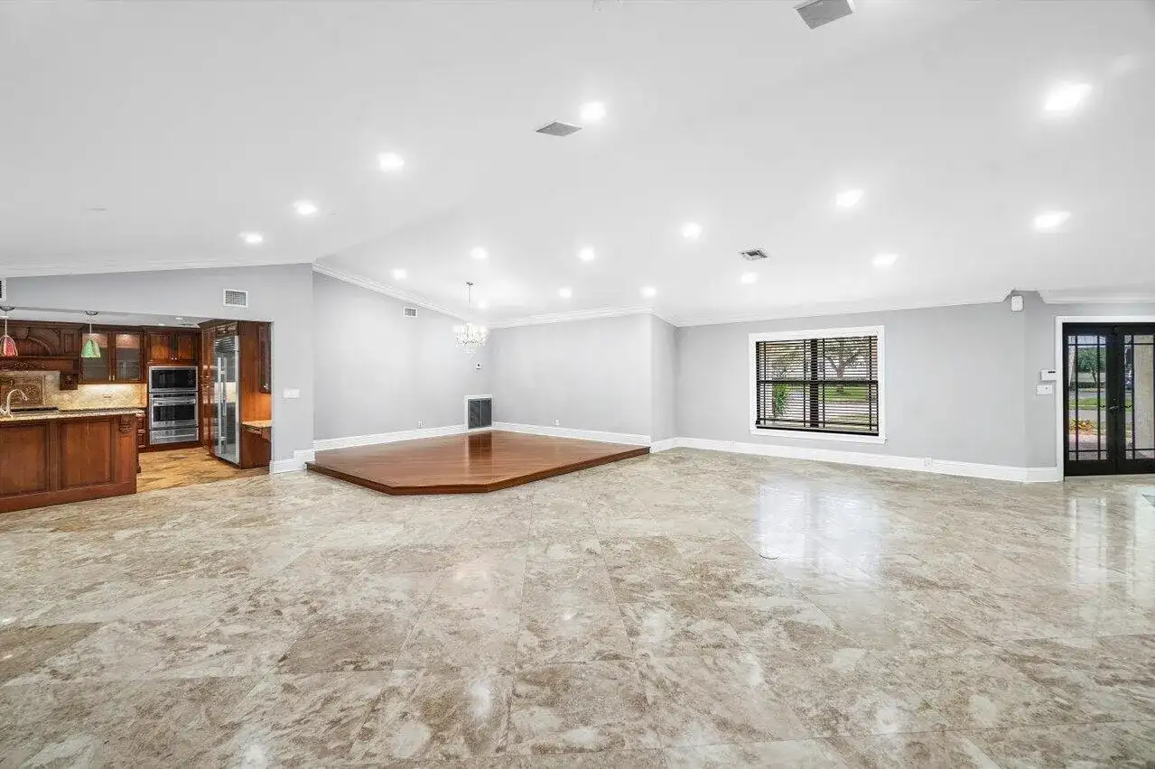 2150 NW 23rd Way, Boca Raton FL 33431 photo 4