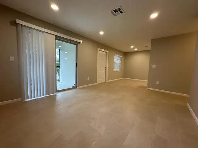 1741 N 3rd Ave Avenue N # 6, FL 33460 photo 5