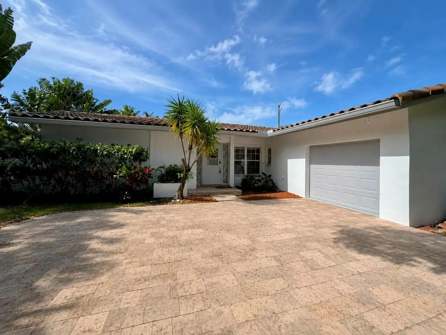 3230 Aqua Vista Drive, Pompano Beach FL 33062 photo 2