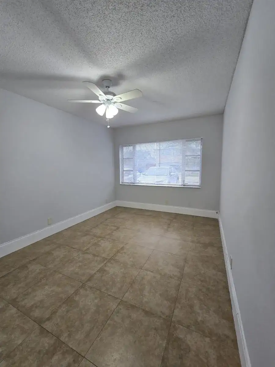 5840 NE 22nd Way # 707, Fort Lauderdale FL 33308 photo 3