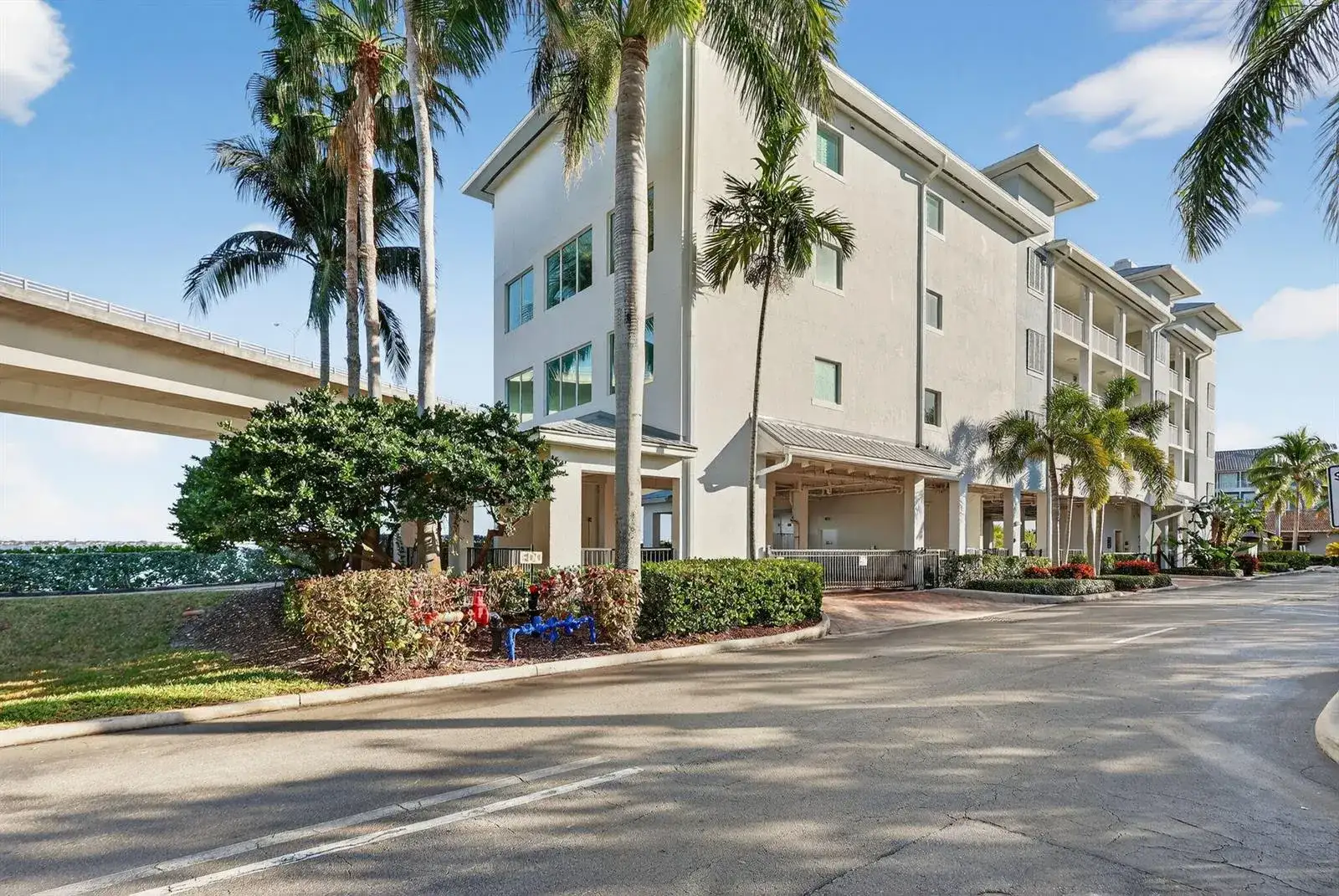 415 NW Flagler Avenue # 403, Stuart FL 34994 photo 2