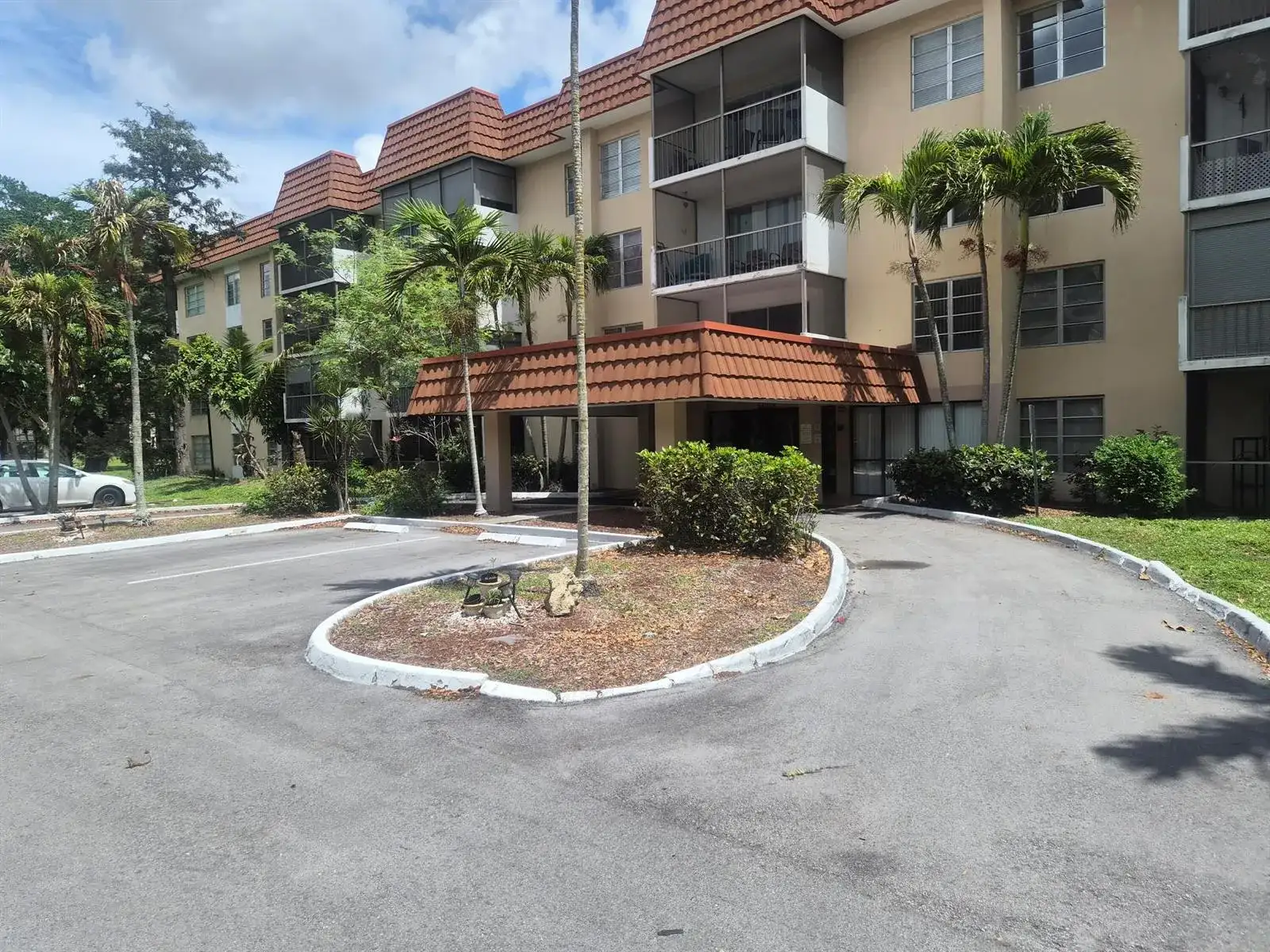 4166 Inverrary Drive # 403, Lauderhill FL 33319 photo 3