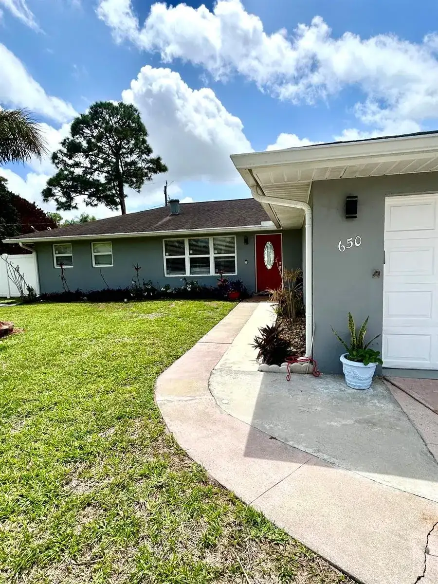 650 SW Todd Avenue, Port St. Lucie FL 34983 photo 2