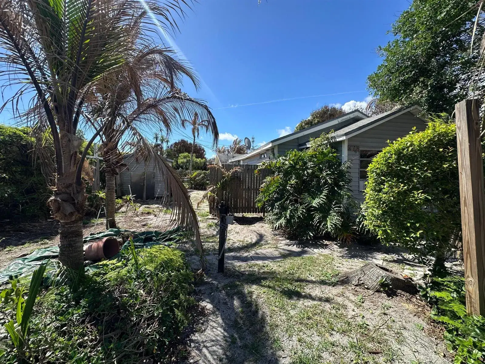8160 SE Washington Avenue, Hobe Sound FL 33455 photo 2