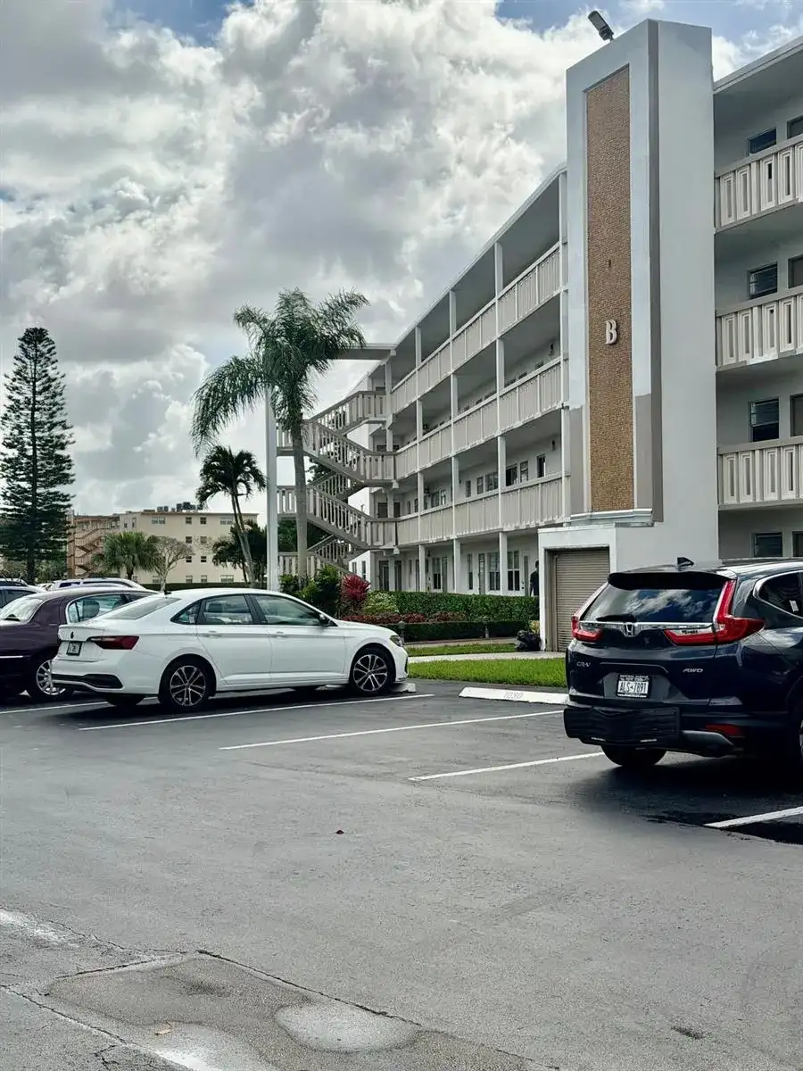 3035 Rexford, Boca Raton FL 33434 photo 2
