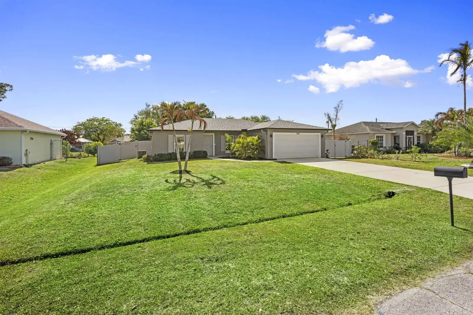 2118 SE Genoa Street, Port St. Lucie FL 34952 photo 3