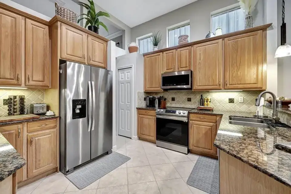 7602 Greenbrier Circle, Port St. Lucie FL 34986 photo 5