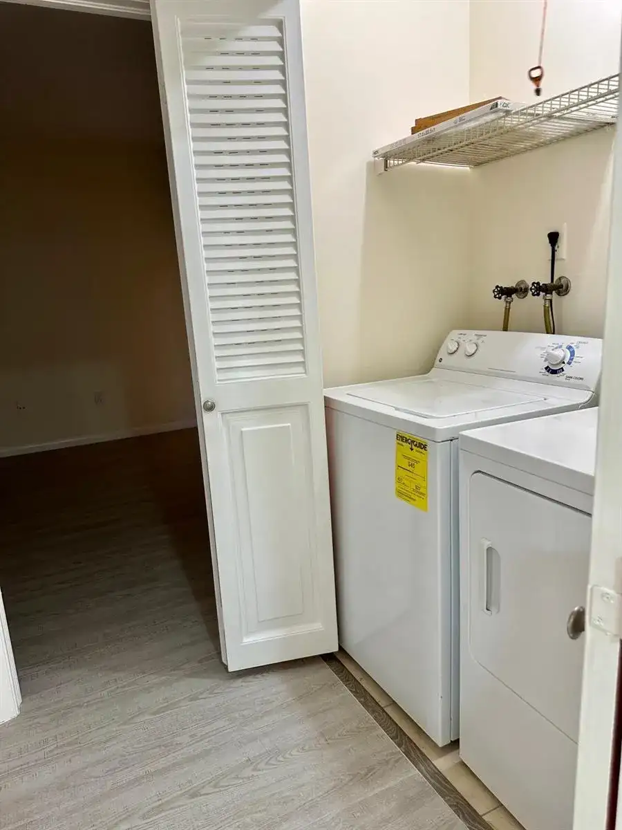 8076 Ambach Way, Hypoluxo FL 33462 photo 3