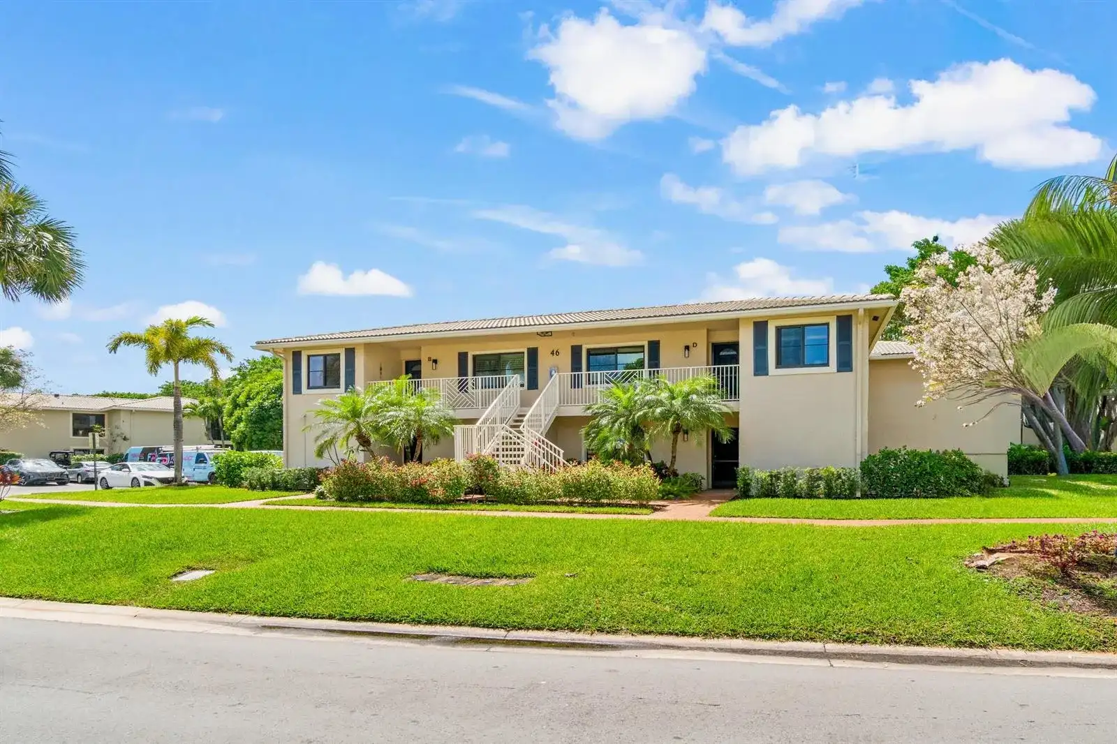 46 Stratford Lane W # D, Boynton Beach FL 33436 photo 2