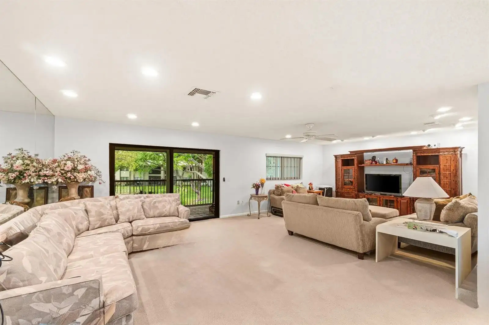 46 Stratford Lane W # D, Boynton Beach FL 33436 photo 4