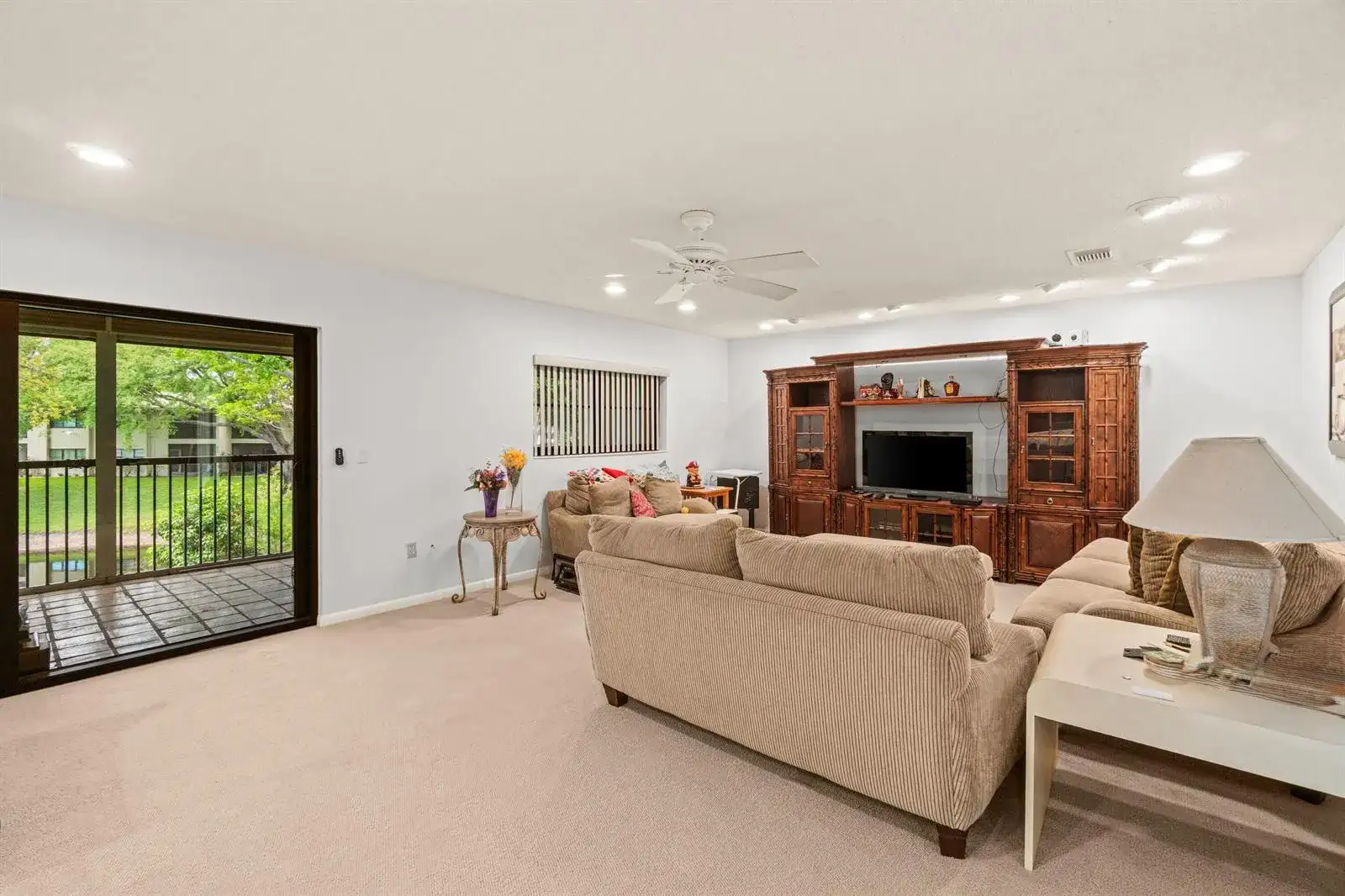 46 Stratford Lane W # D, Boynton Beach FL 33436 photo 5