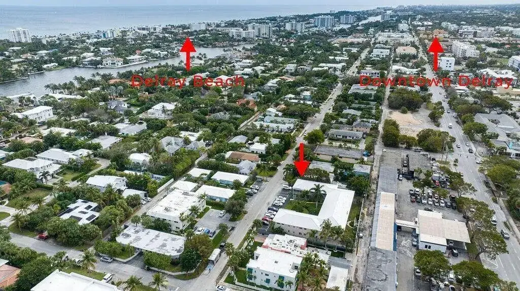 426 NE 7th Avenue # 2b, Delray Beach FL 33483 photo 2