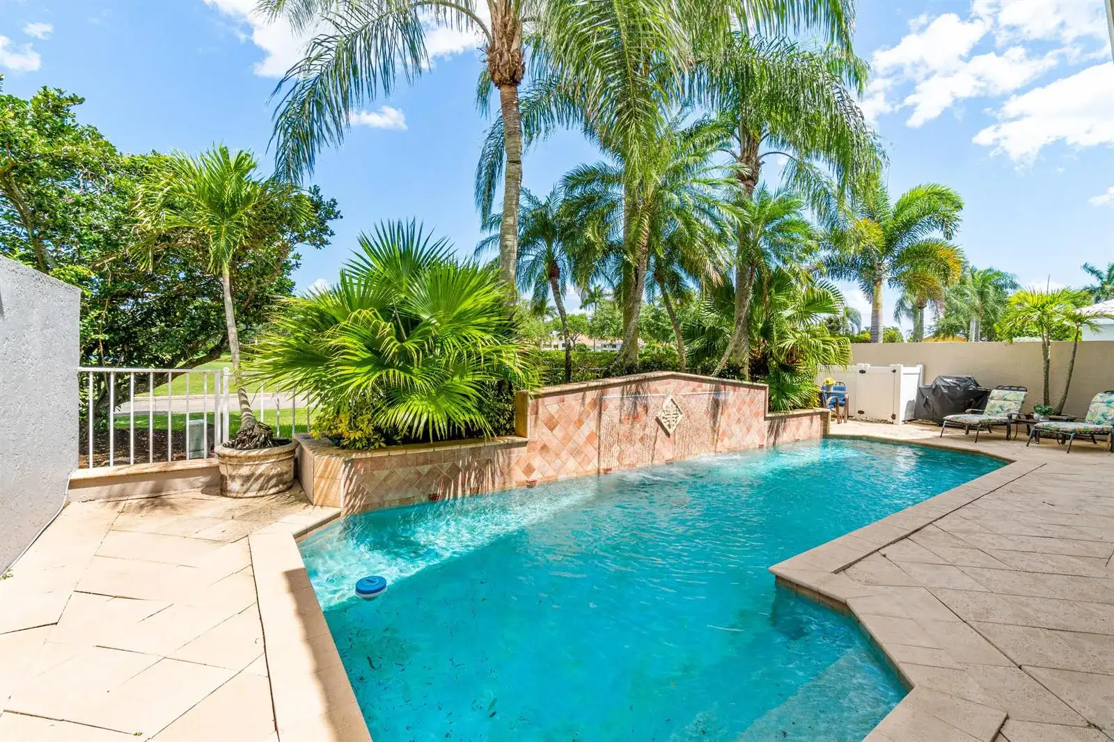 16850 Colchester Court, Delray Beach FL 33484 photo 4