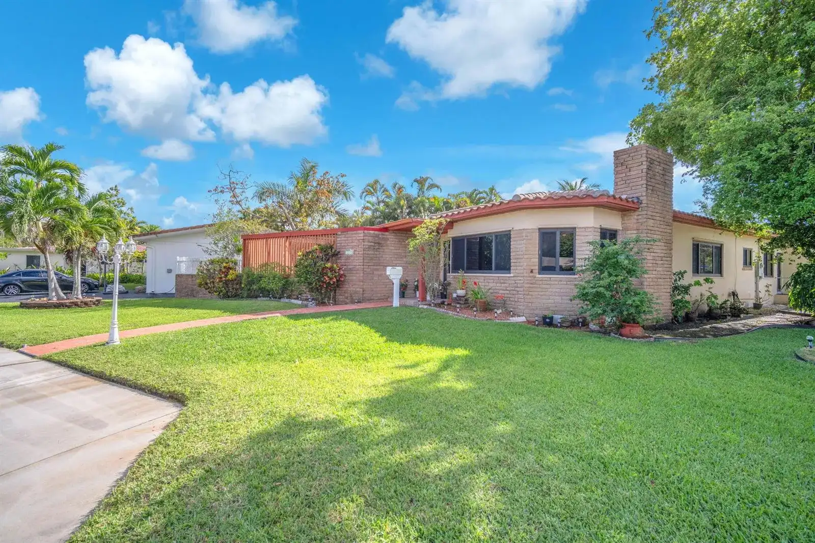 11490 W Biscayne Canal Road, Miami FL 33161 photo 2