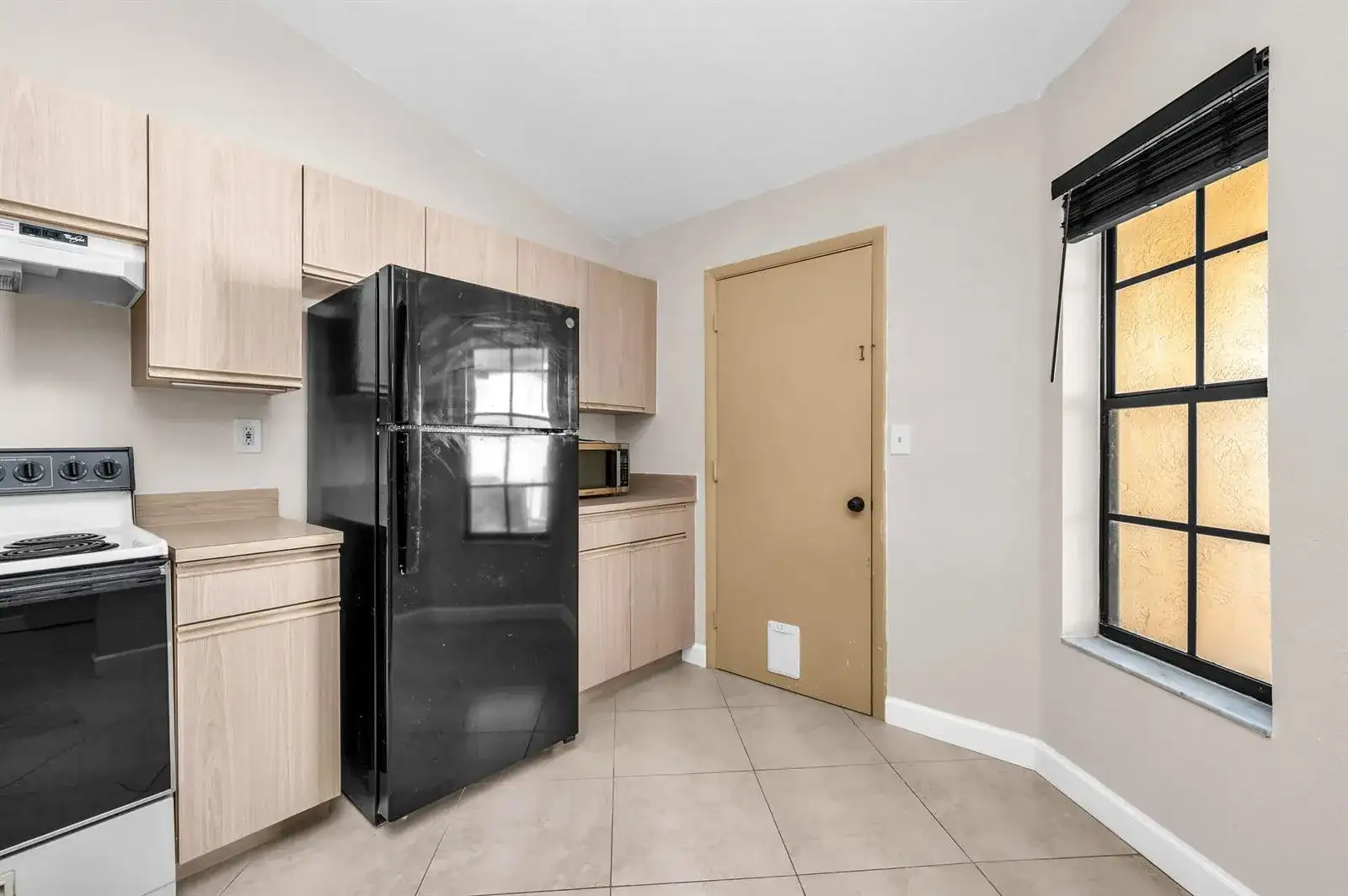 9665 NW 76th Court, Tamarac FL 33321 photo 5