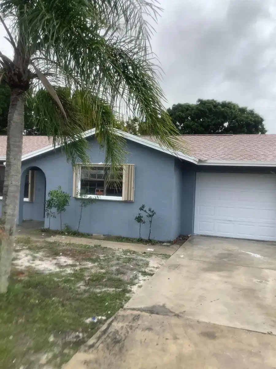3209 Jersey Court, Fort Pierce FL 34947 photo 4