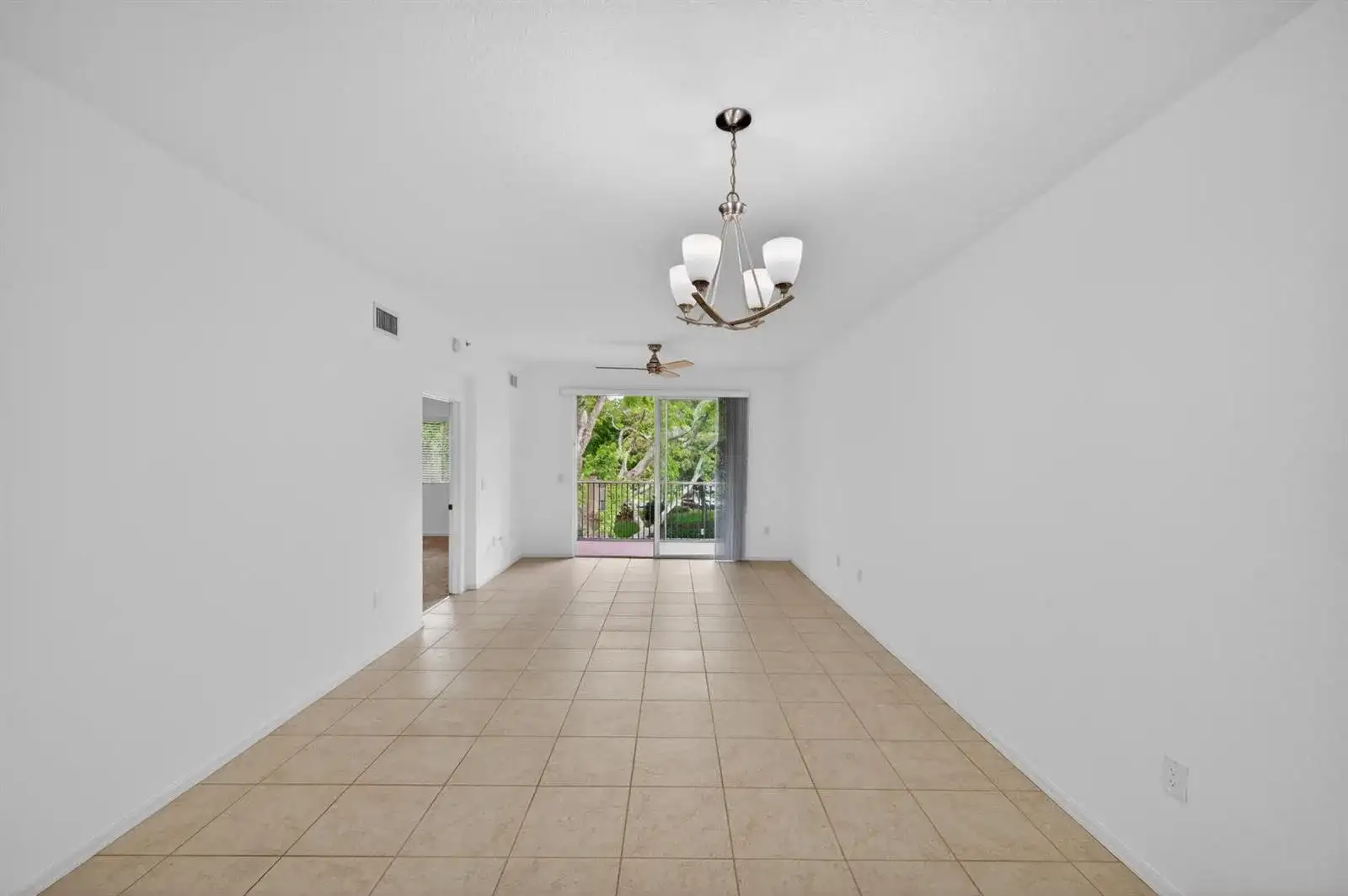 7775 Yardley Drive # 314, Tamarac FL 33321 photo 4
