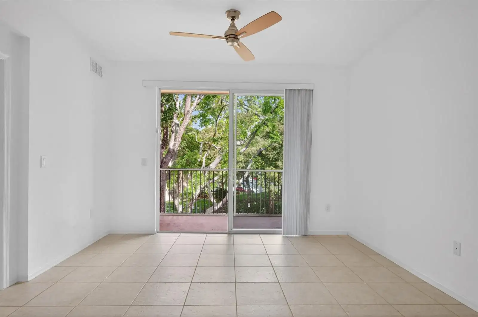 7775 Yardley Drive # 314, Tamarac FL 33321 photo 5