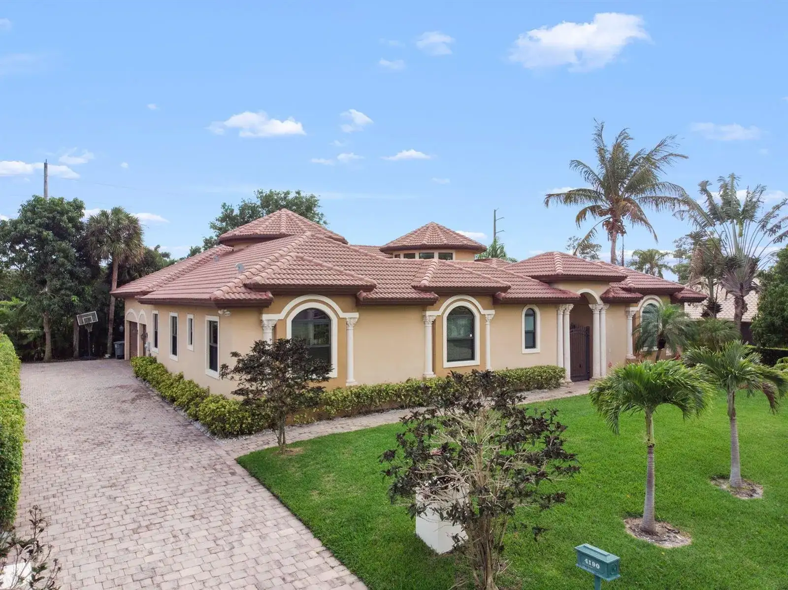 4190 Gleneagles Drive, Boynton Beach FL 33436 photo 2