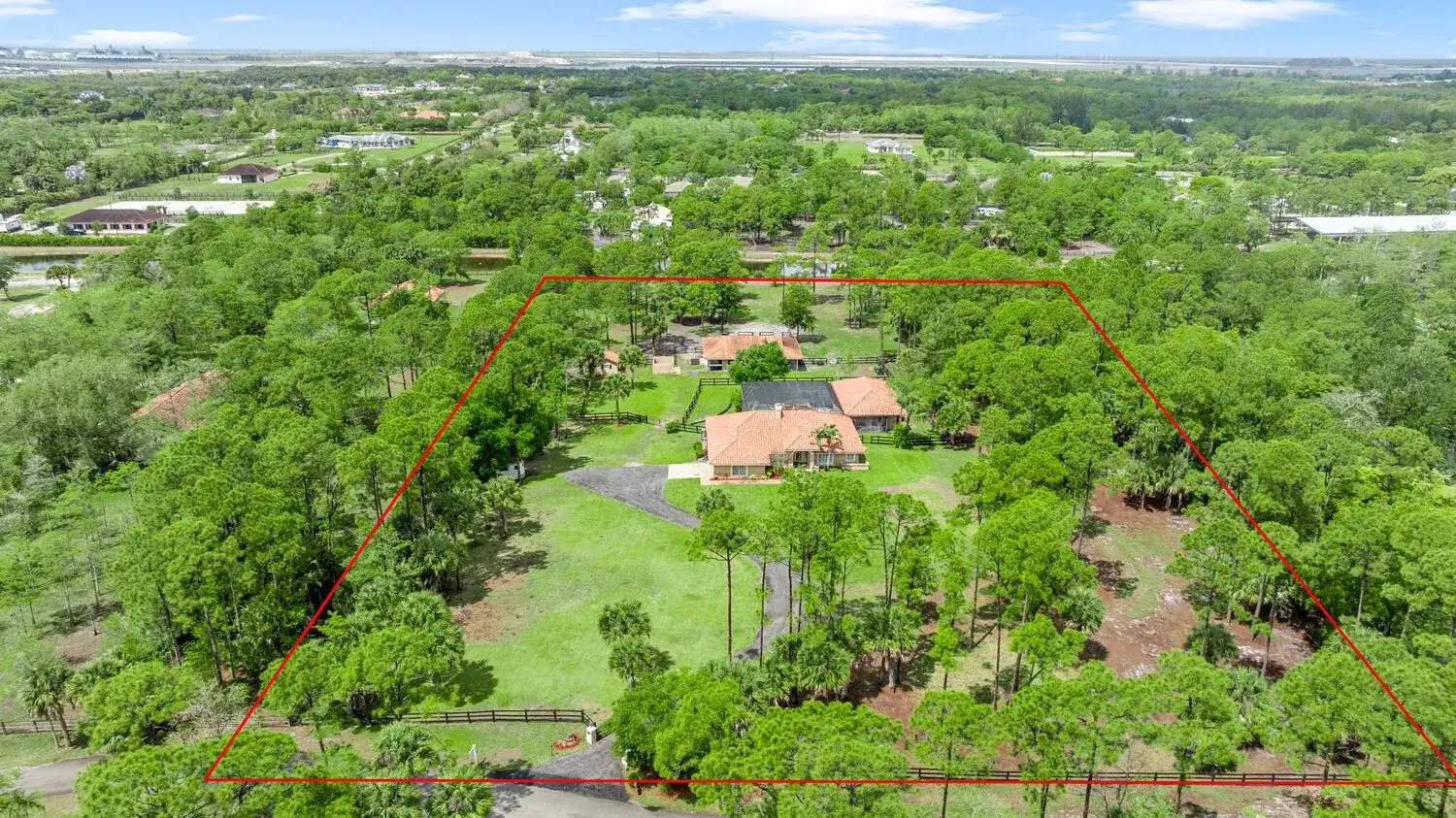 2559 Palm Deer Drive, Loxahatchee FL 33470 photo 2