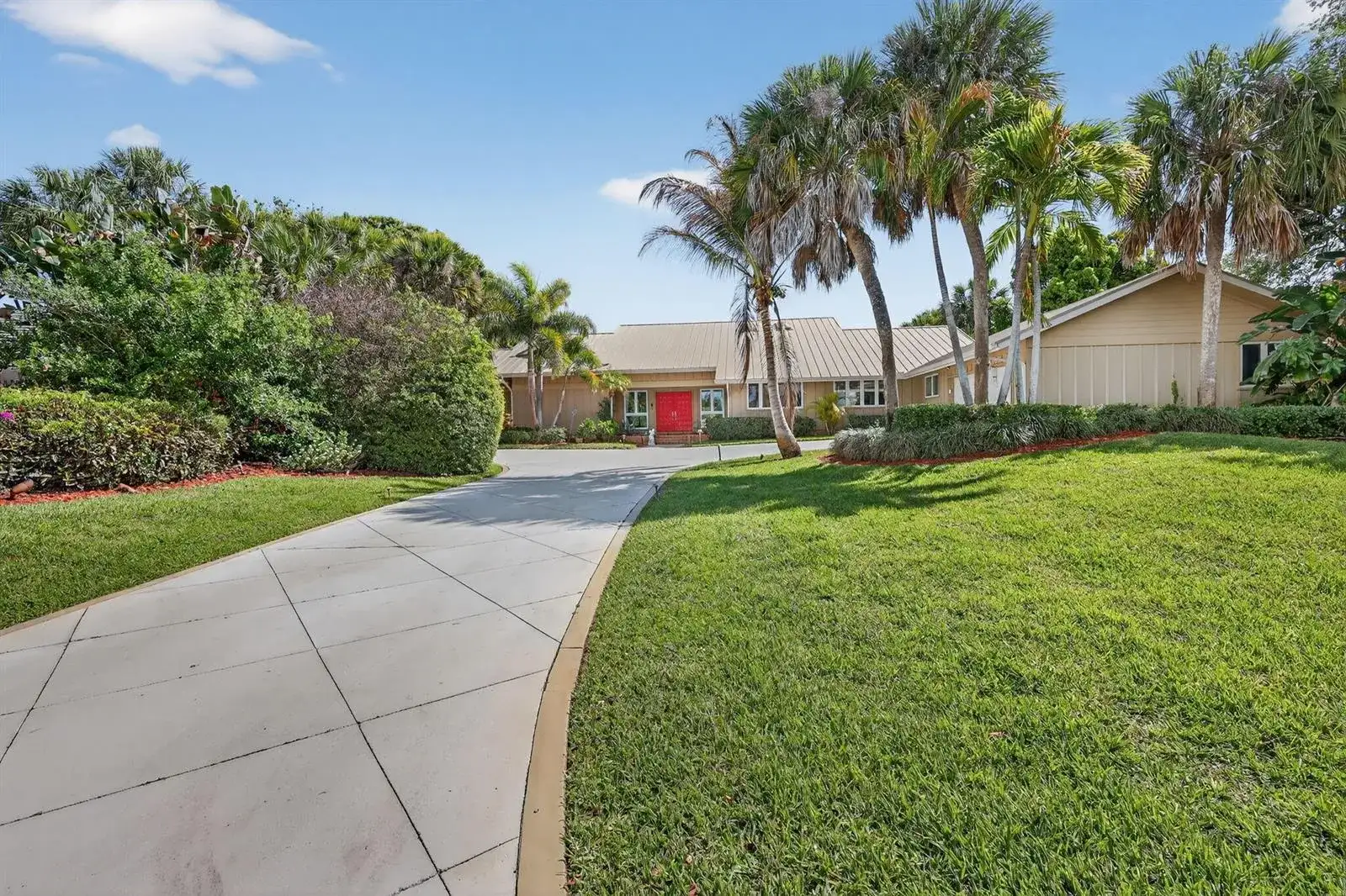 6151 SE Winged Foot Drive, Stuart FL 34997 photo 2