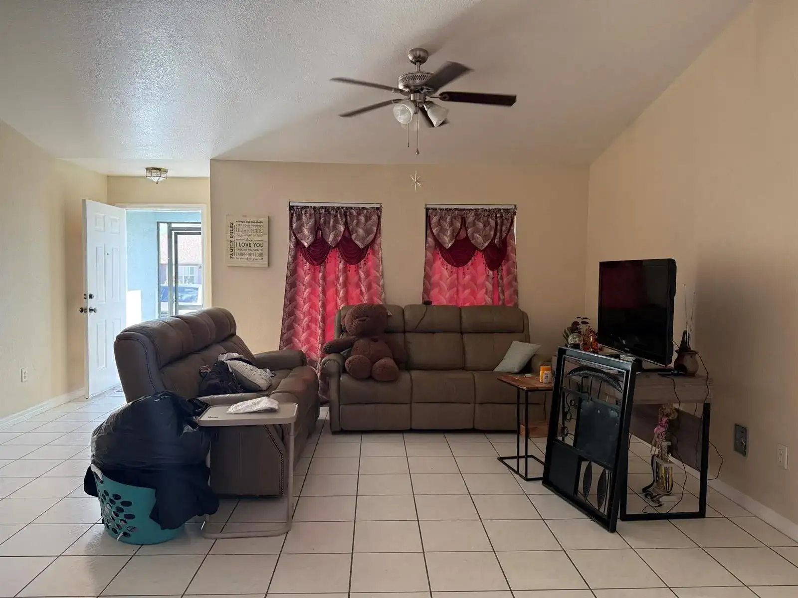 319 SE 27th Street, Cape Coral FL 33904 photo 4
