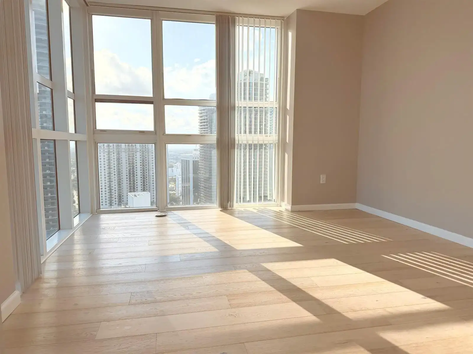 951 Brickell Avenue # 3611, Miami FL 33131 photo 5