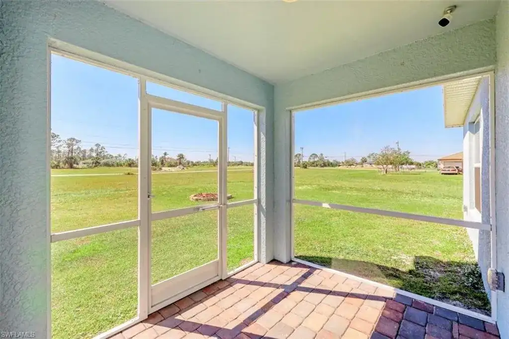 1634 NE 34th Street, Cape Coral FL 33909 photo 2