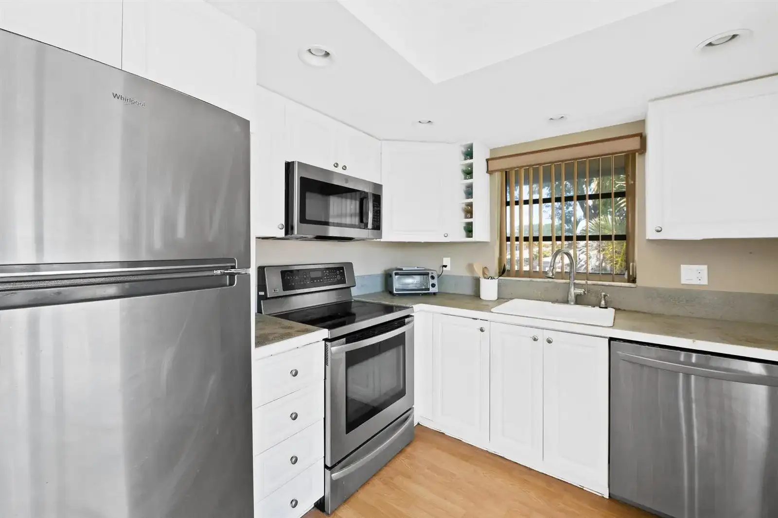 13771 Via Aurora # D, Delray Beach FL 33484 photo 3
